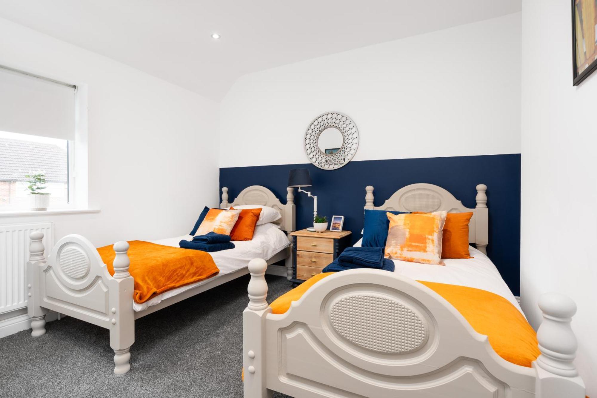 Shawe House - 10 Minute Mcr Airport - Free Parking Βίλα Wythenshawe Δωμάτιο φωτογραφία