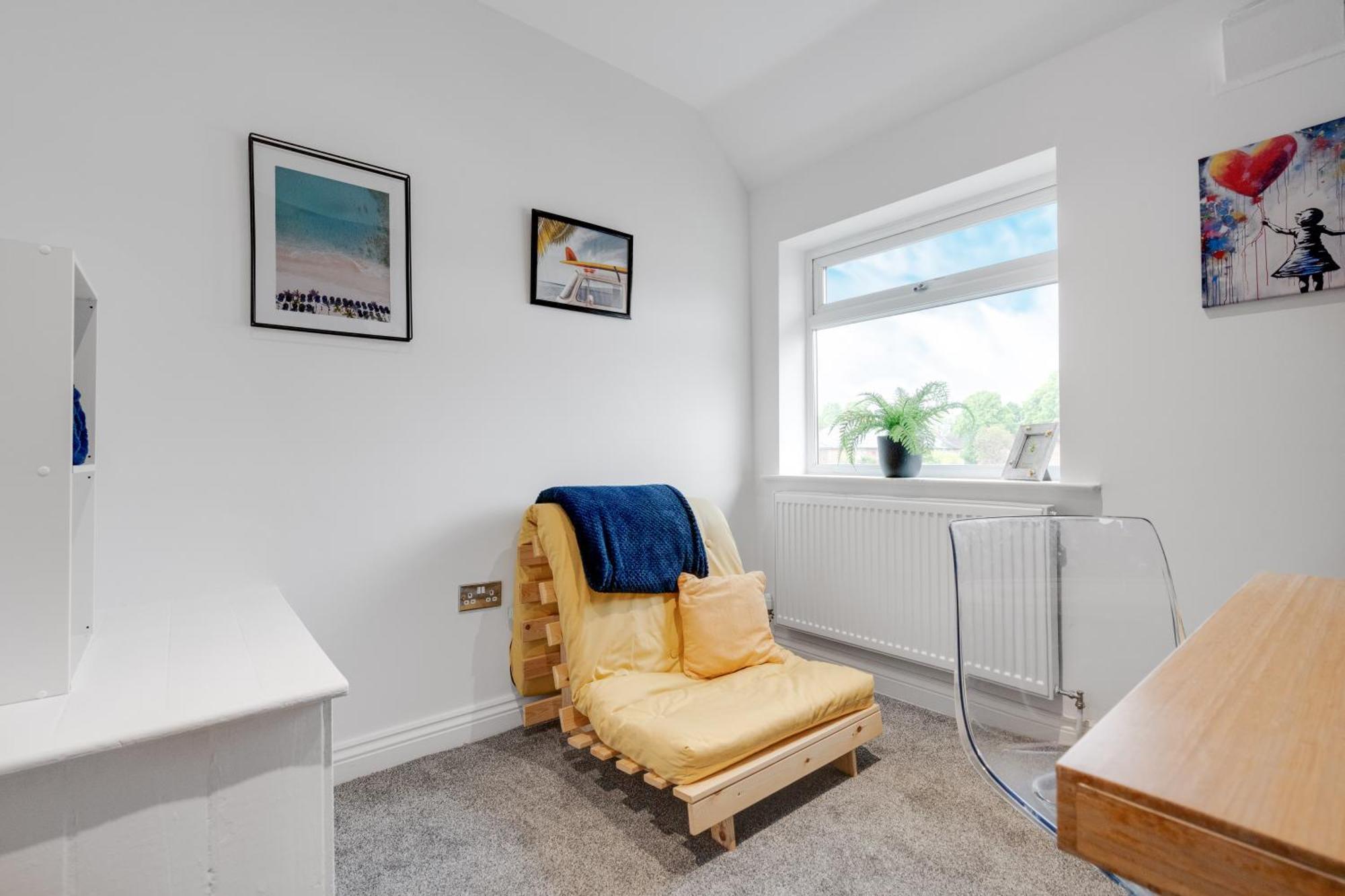 Shawe House - 10 Minute Mcr Airport - Free Parking Βίλα Wythenshawe Δωμάτιο φωτογραφία