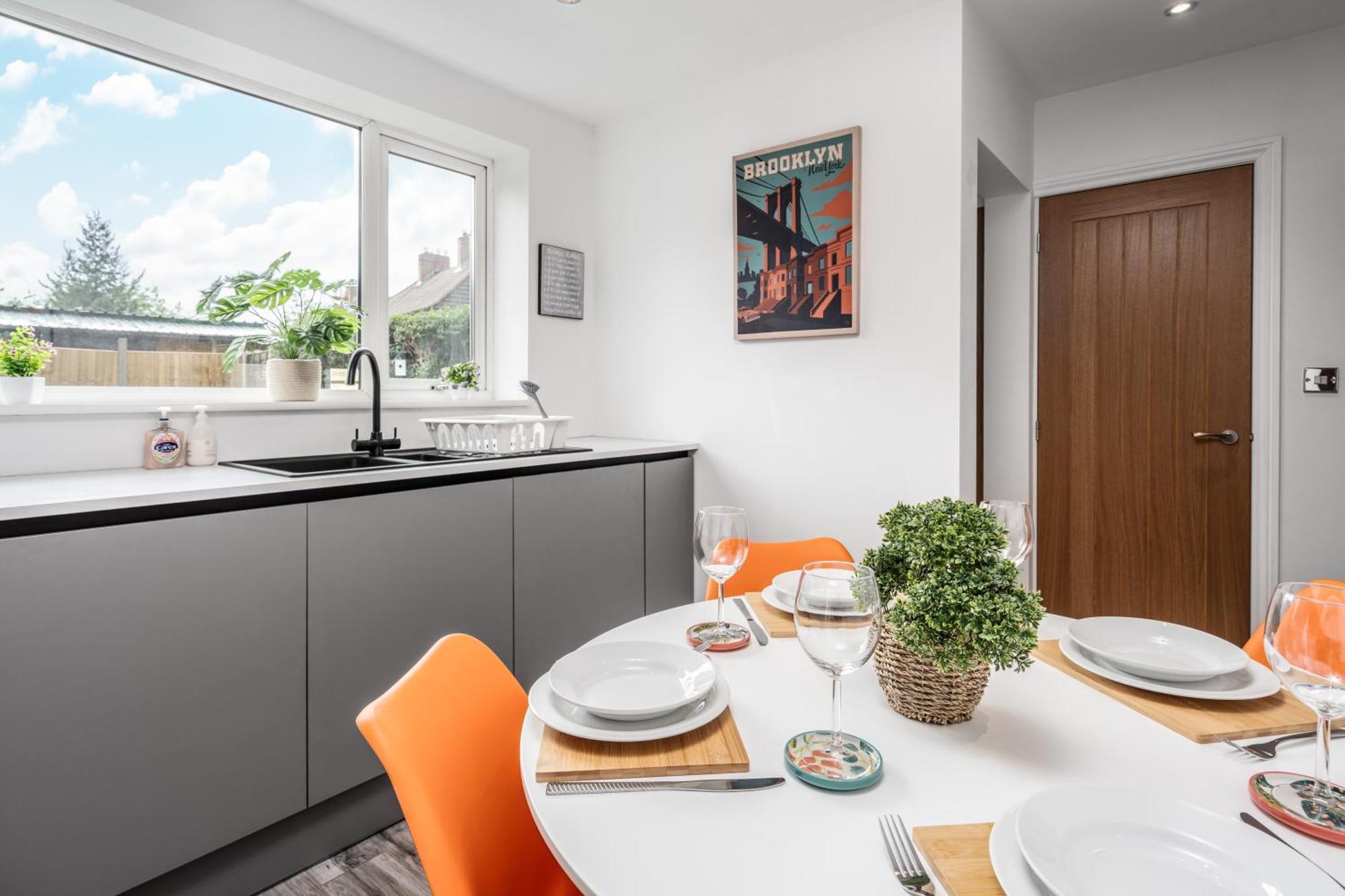 Shawe House - 10 Minute Mcr Airport - Free Parking Βίλα Wythenshawe Δωμάτιο φωτογραφία